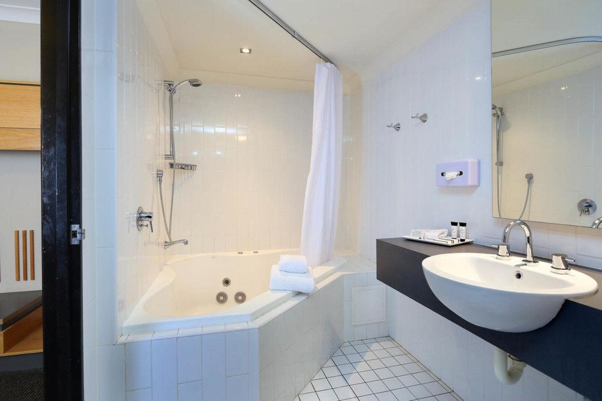 Brisbane International Virginia Hotel ภายนอก รูปภาพ