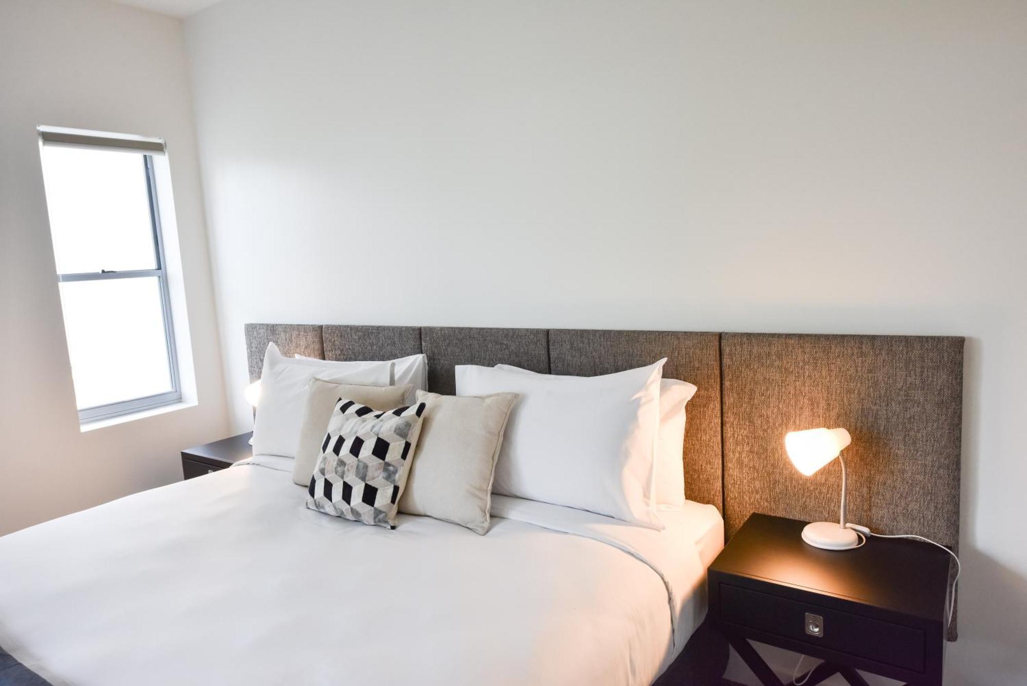 Brisbane International Virginia Hotel ภายนอก รูปภาพ