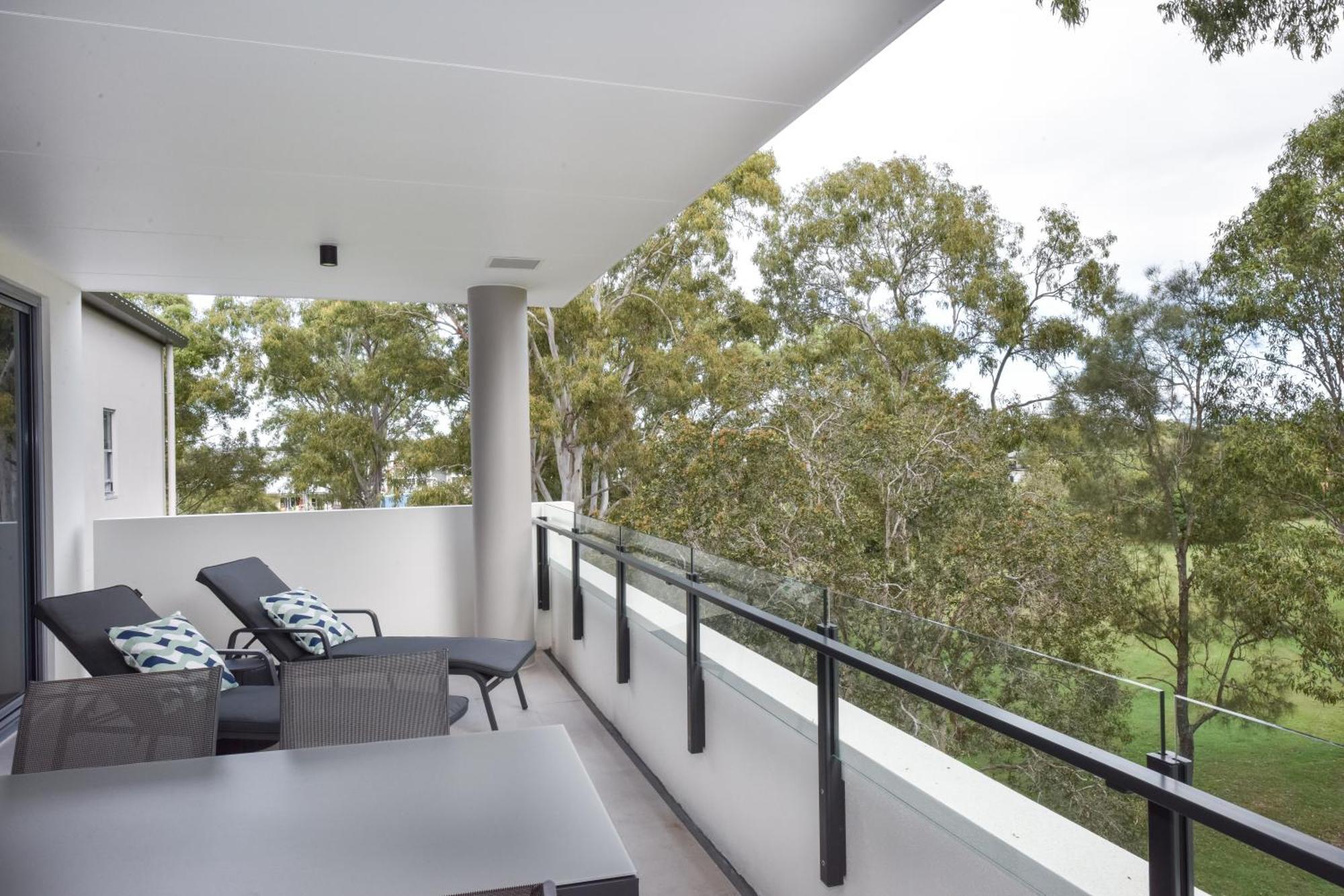 Brisbane International Virginia Hotel ภายนอก รูปภาพ