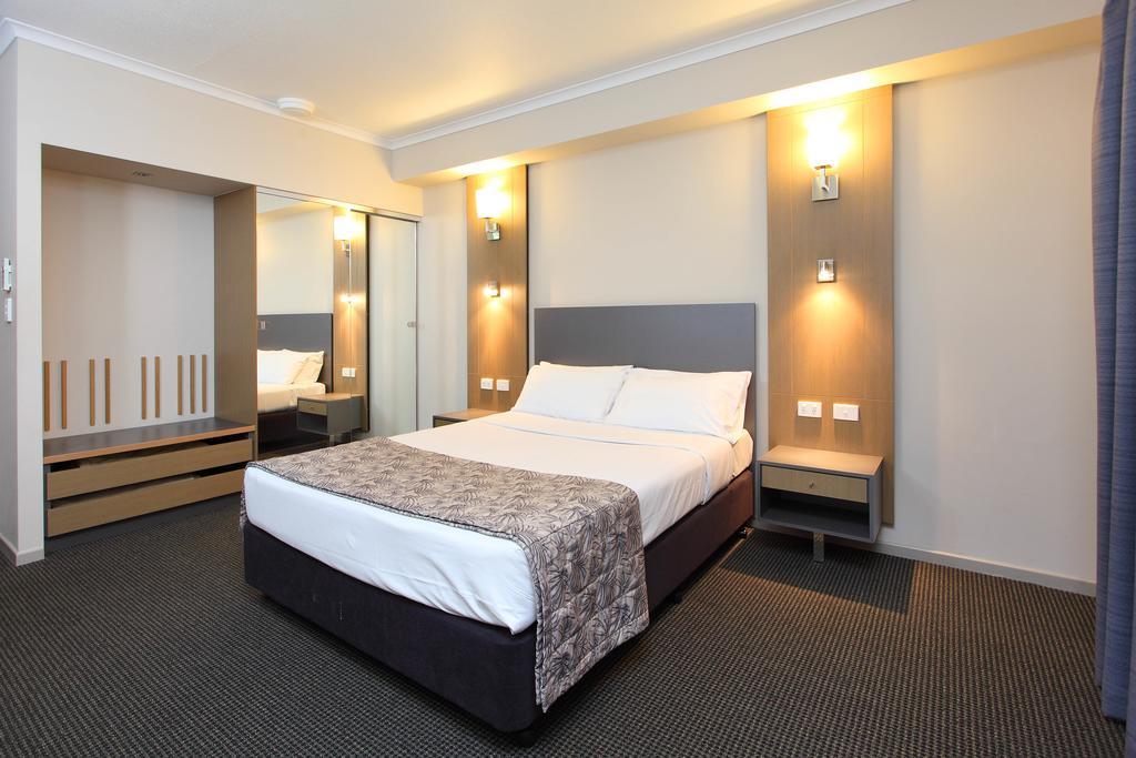 Brisbane International Virginia Hotel ภายนอก รูปภาพ