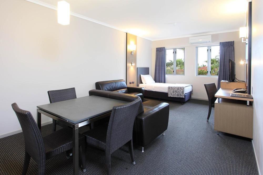 Brisbane International Virginia Hotel ภายนอก รูปภาพ