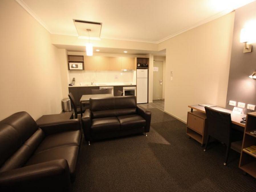 Brisbane International Virginia Hotel ภายนอก รูปภาพ