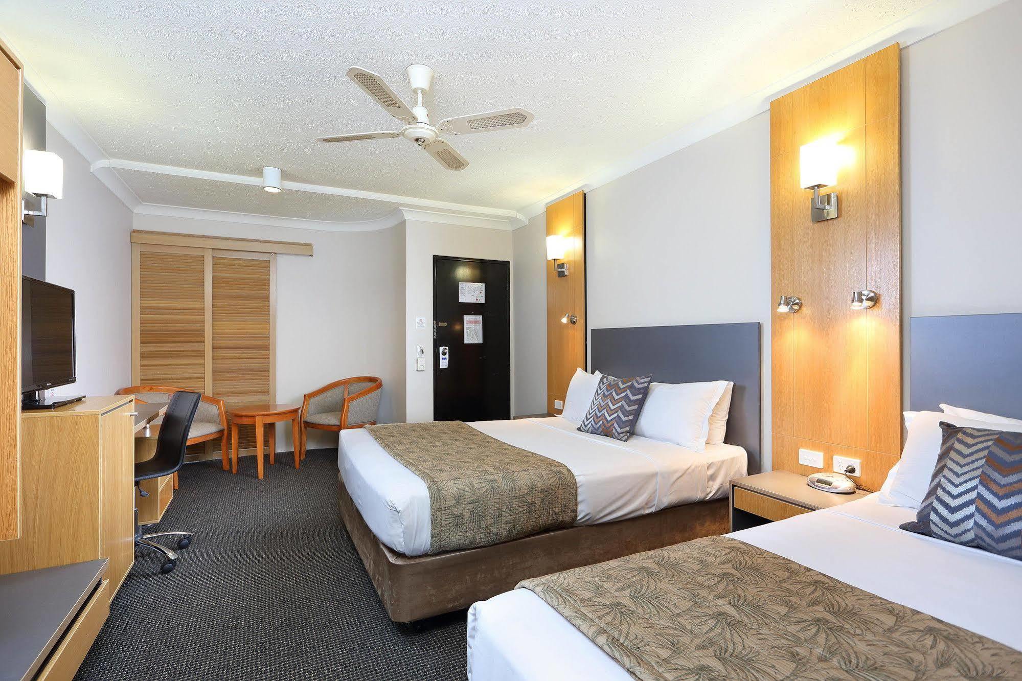 Brisbane International Virginia Hotel ภายนอก รูปภาพ